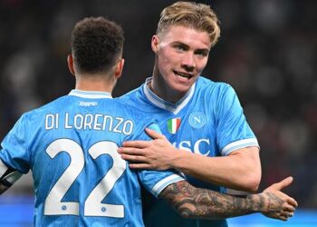 nhan dinh napoli vs bologna 02h00 ngay 2312 tranh doat ngoi vuong.jpg