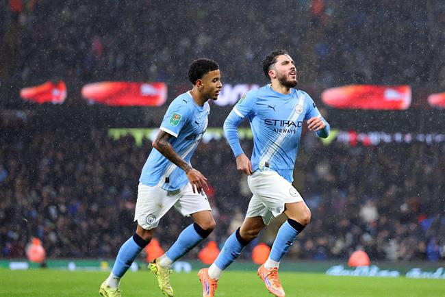 Pep nhắc nhở hai cầu thủ Man City sau trận thắng Brentford pep nhac nho hai cau thu man city sau tran thang brentford.jpg