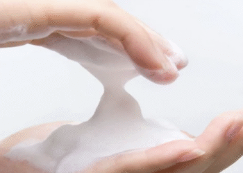 thu hoi lo sua rua mat chua 2 thanh phan khong co trong cong bo 88793.png