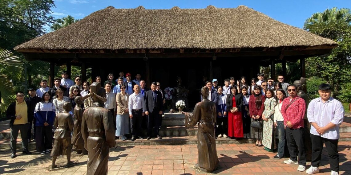 trai nghiem tai den trang trin 1729 2117 1766394695.jpg