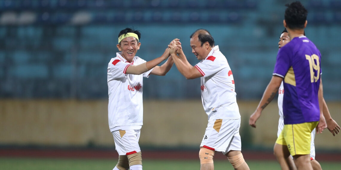 tran cau tu thien ung ho hon 1 ty dong cho dong bao mien trung 3584.jpg