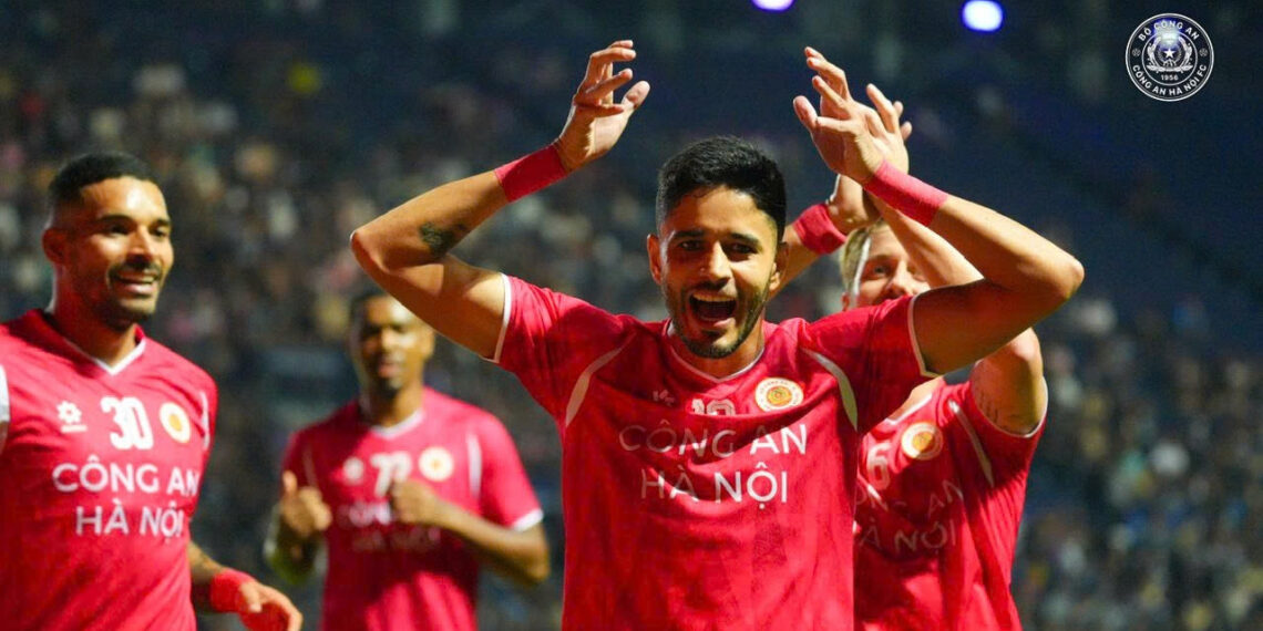 Chơi hơn người, CAHN đánh rơi chiến thắng trên đất Thái Lan truc tiep bong da buriram 0 1 cahn chu nha da xau 3617.jpg