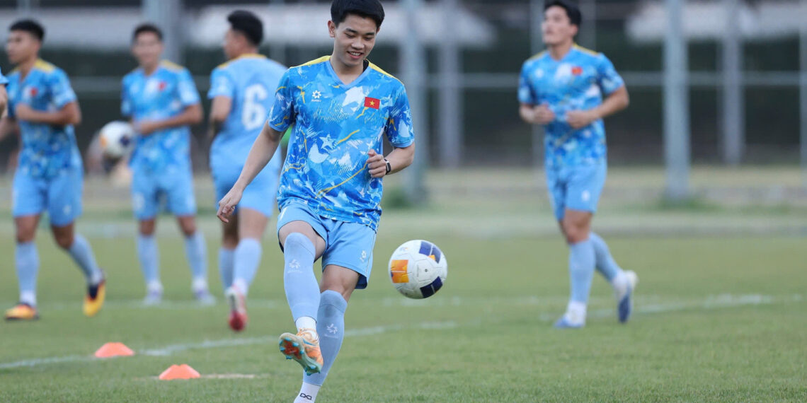 truc tiep bong da u22 viet nam vs u22 lao khai man sea games 33 1663.jpg