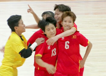 truc tiep futsal nu viet nam 4 0 indonesia bon ban thang chop nhoang h1 2433.jpg