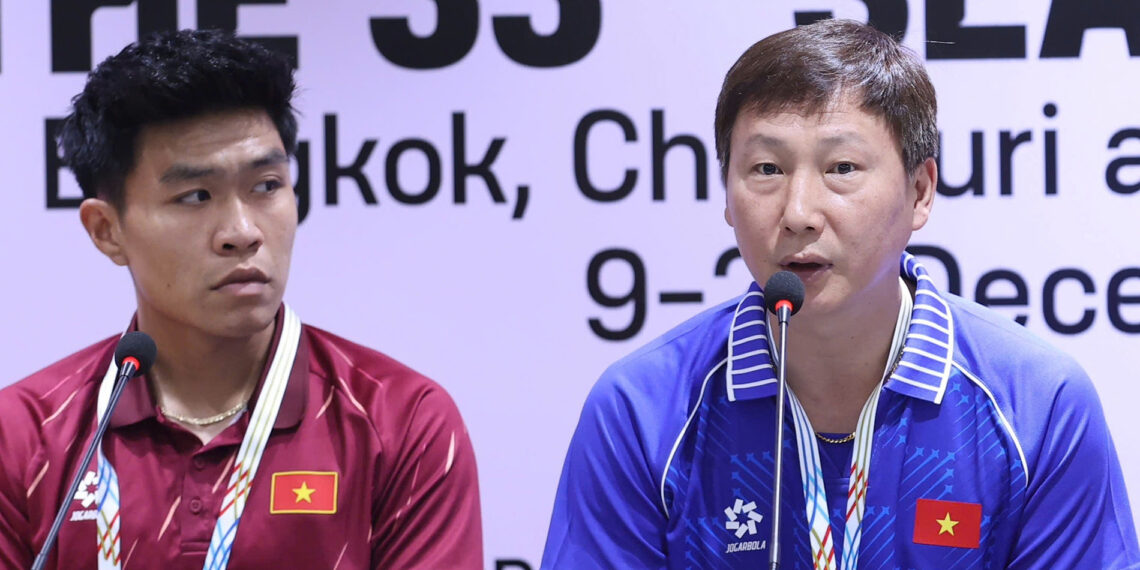 U22 Việt Nam đấu Thái Lan, HLV Kim Sang Sik mong trọng tài công bằng u22 viet nam dau thai lan hlv kim sang sik mong trong tai cong bang 1161.jpg