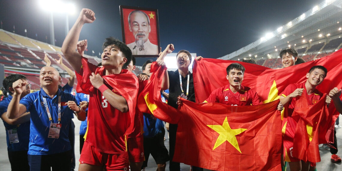 u22 viet nam gianh hcv bang su li lom hlv kim sang sik cuc hay 396.jpg