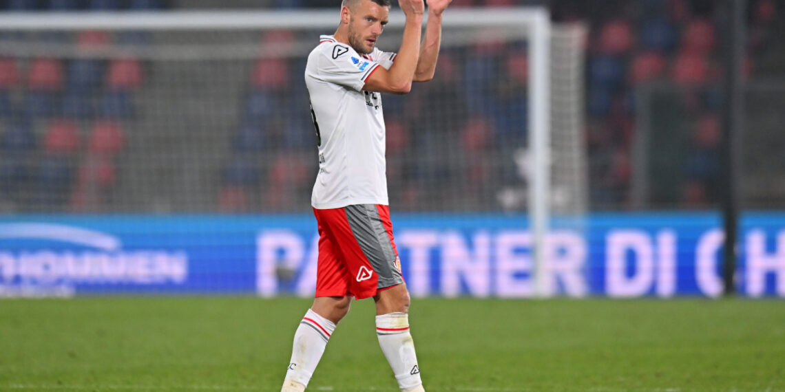 vardy salute 0212093312.jpg