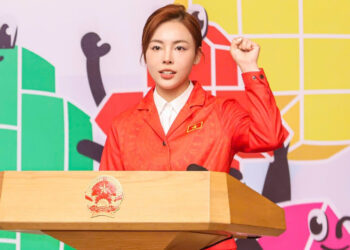 ve dep gay sot cua nu xa thu viet nam phi thanh thao 2525.jpg