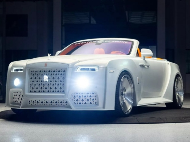 Rolls-Royce Dawn "biến hình" cực gắt qua bàn tay hãng độ Dubai xehay rr do 231225 1.jpg