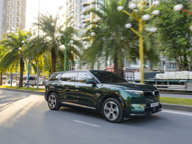 Xe điện bùng nổ, hạ tầng “đuối sức”: Việt Nam có kịp tới đích 2030? xehay xe dien vn 091225 2.jpg