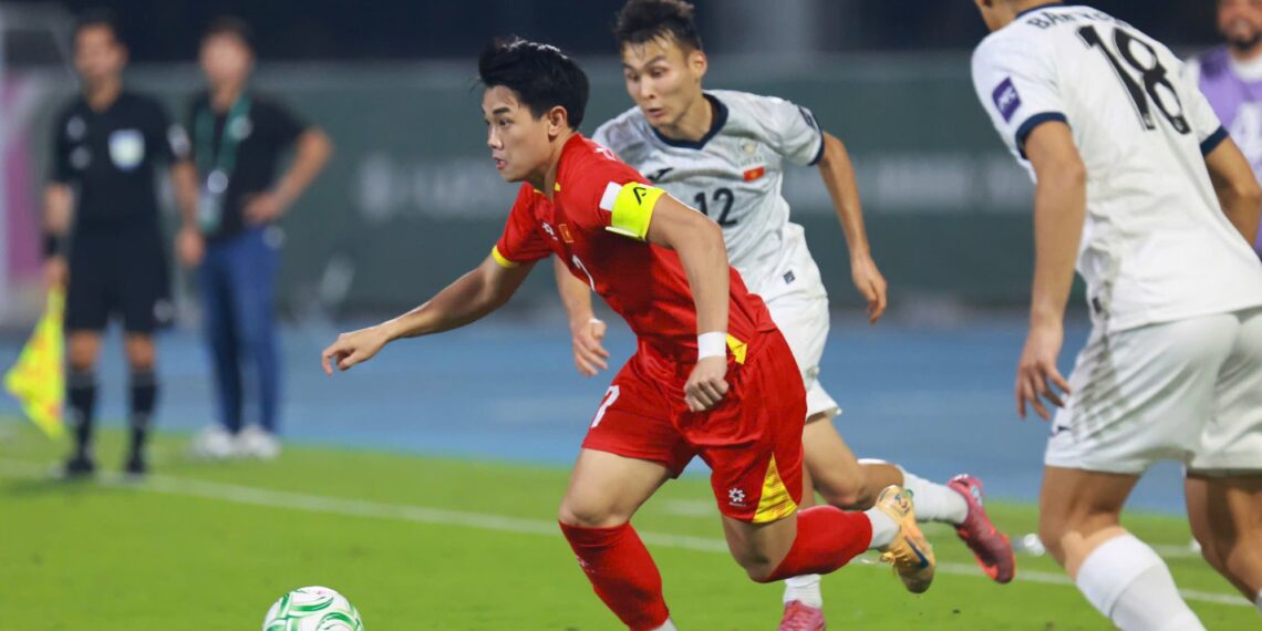 Đình Bắc và đồng đội bị kiểm tra doping sau trận thắng U23 Kyrgyzstan 612949976 122218565984109377 3287493051139794817 n 1001082555.jpg