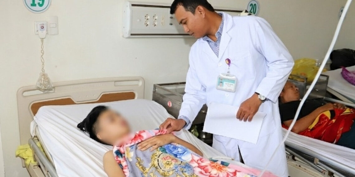 90 phut phau thuat cuu nam thieu nien nguy kich vi vet thuong thau nguc 1336.jpg