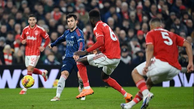 arteta that vong khi arsenal mat oan qua penalty truoc nottingham.jpg