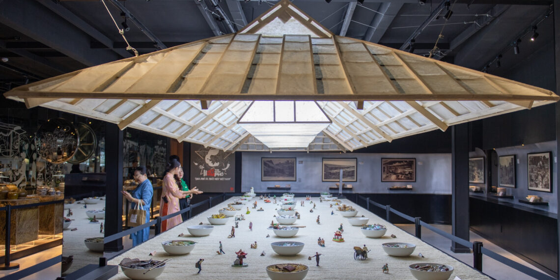 ben trong bao tang pho dau tien tai viet nam co gi khien du khach to mo 1783.jpg