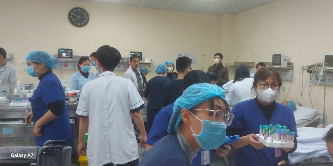 benh vien e tiep nhan cap cuu 15 nan nhan trong vu chay o ha noi 604.jpg