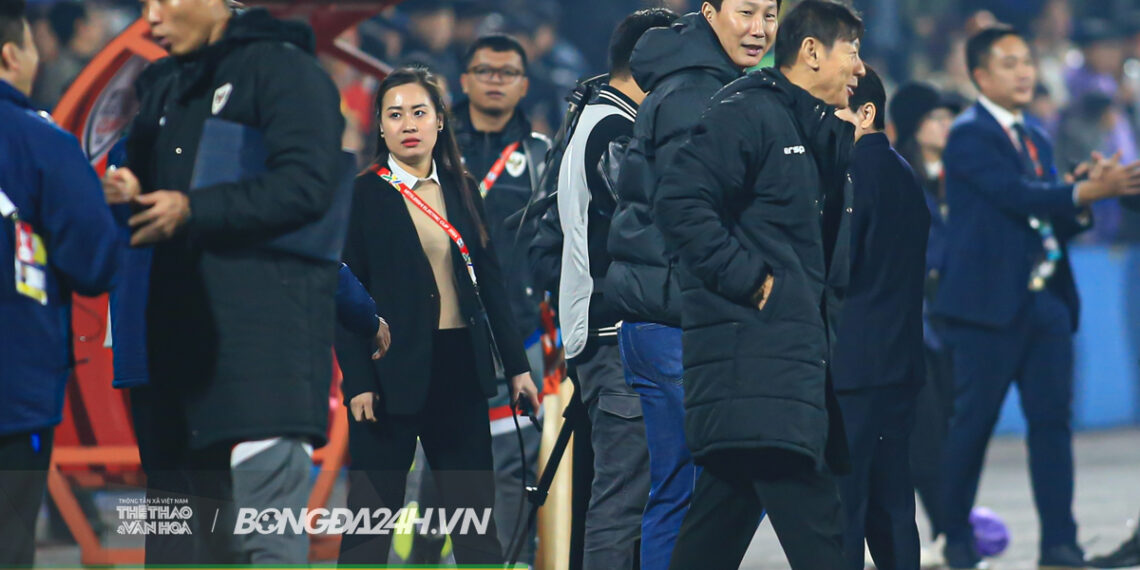 dong nam a chi con 1 hlv han quoc.jpg