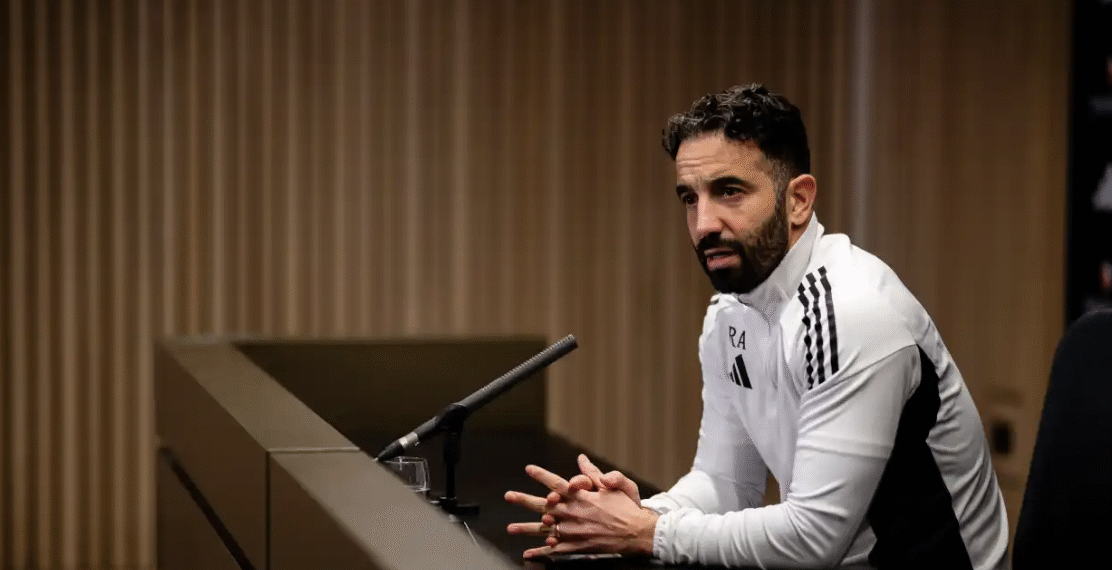 hlv amorim chi ra van de ma cac cau thu tre mu phai cai thien.png