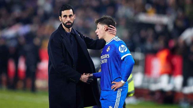 hlv arbeloa keu goi cdv real madrid tiep lua cho doi bong.jpg