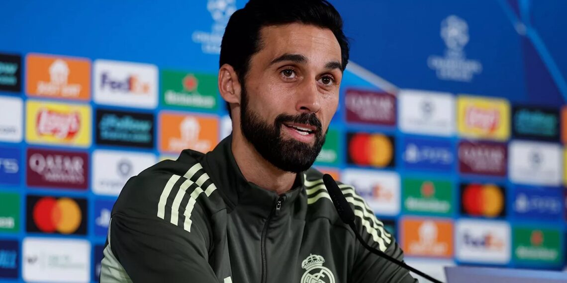 hlv real madrid lo doi nha yeu di vi bi cdv la o.jpg