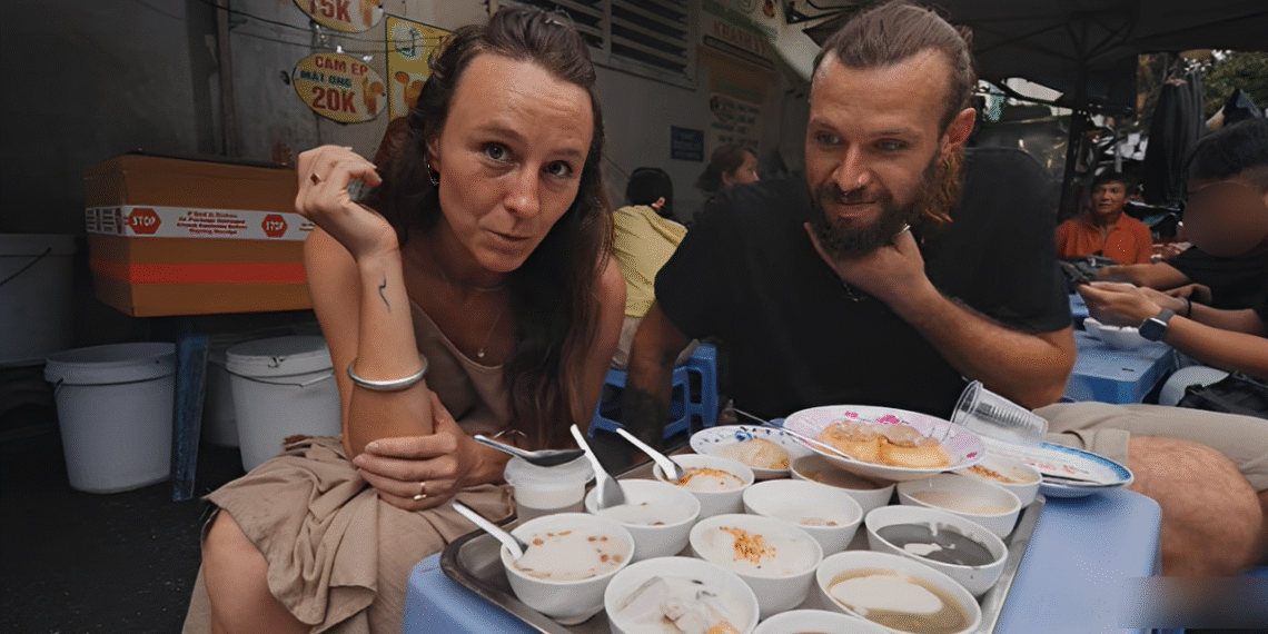 khach tay goi mon 1 mam 16 chen 142 nghin o tphcm tram tro no den hom sau 654.png