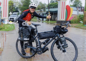 ly do khien ong tay 54 tuoi ban tai san dap xe hon 22 3277.jpg