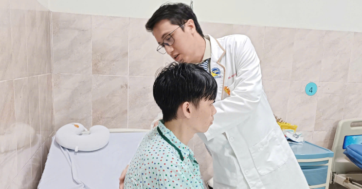 Nam shipper hồi sinh sau ca mổ 'đánh đố' bác sĩ nam shipper hoi sinh sau ca mo danh do bac si 2778.png