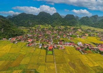 nghi tet toi lang du lich tot nhat the gioi cach ha noi chi vai tieng lai xe 1675.jpg