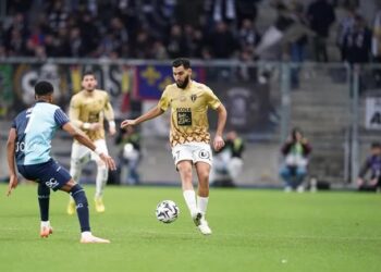 nhan dinh angers vs marseille 03h05 ngay 181 vuot ai raymond kopa.jpg