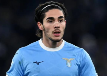 nhan dinh lazio vs genoa 2h45 ngay 311 khong de cho chu nha.png