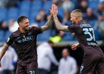 nhan dinh napoli vs hellas verona 00h30 ngay 81 ha doi bet bang.jpg