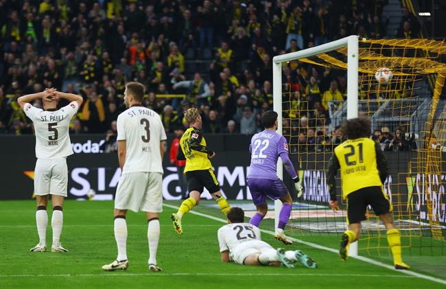 nhan dinh st pauli vs hamburger sv 02h30 ngay 241 derby nay lua.jpg