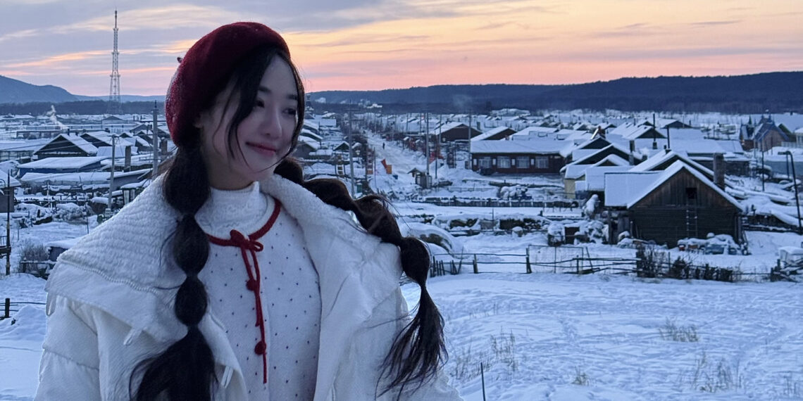 nu du khach viet di 17 tieng den ngoi lang sieu khac nghiet it nguoi ghe tham 3293.jpg