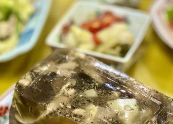 su that ve gia tri dinh duong mon thit nau dong 5 nhom nguoi khong nen dung dua 2189.jpg