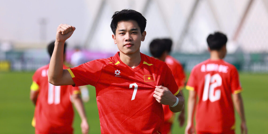 truc tiep bong da u23 viet nam 1 0 u23 jordan dinh bac mo ty so 2512.jpg