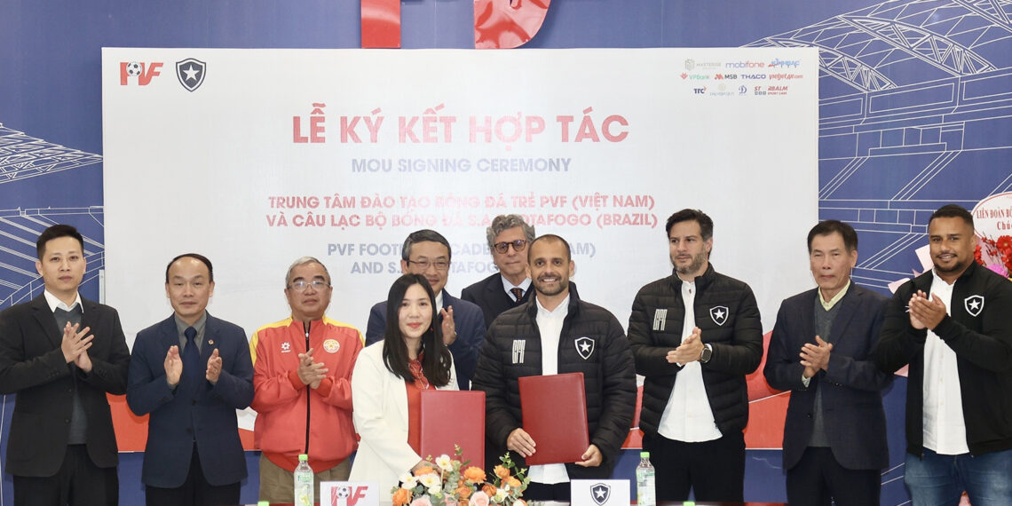 trung tam pvf bo cong an hop tac voi clb botafogo cua brazil 1969.jpg