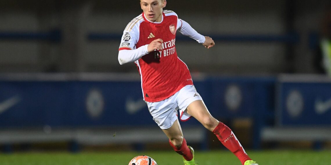 vi sao cau thu tre anh o at roi premier league de ra chau au.jpg