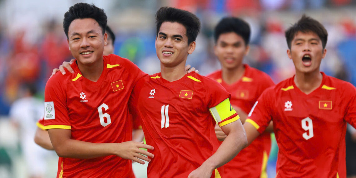 video khuat van khang mo ty so cho u23 viet nam 2520.jpg