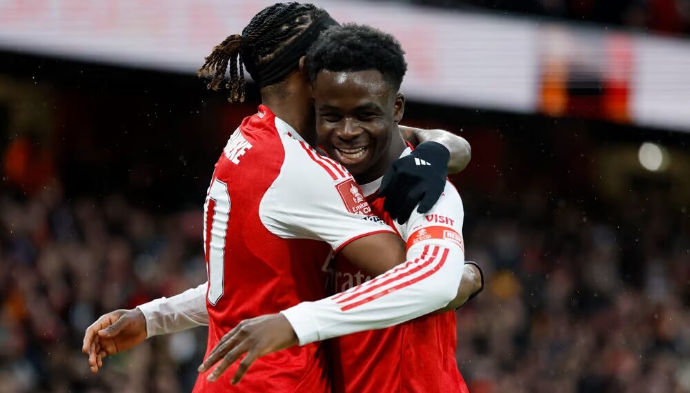 Bukayo Saka muốn giành mọi danh hiệu để 'báo đáp' Arsenal 1771646614 bukayo saka 1602134241.jpg