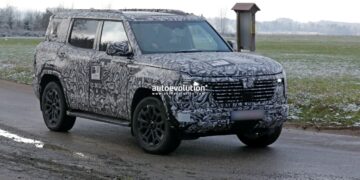 2026 mitsubishi pajero montero spied with elevance concept styling cues 265252 1 jpg.16629.jpeg