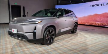 2027 toyota highlander jpg.16721.jpeg