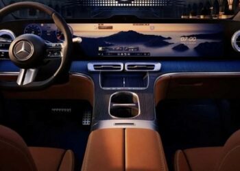 Ô tô đời mới 2026: tiện nghi hơn nhưng liệu có tốt hơn? 3744 mercedes glc with eq technology interior 17064759 jpg 92 jpg.16952.jpeg