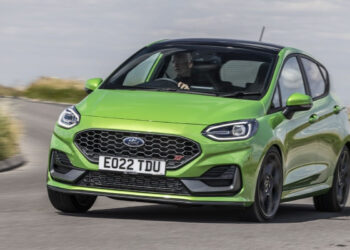 4 mau xe co dong co 3 xi lanh tang ap manh me ngang ngua dong co v6 1894.jpg