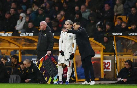 Micah Richards đặt câu hỏi về phong độ của Alejandro Garnacho 6 1502073639.png