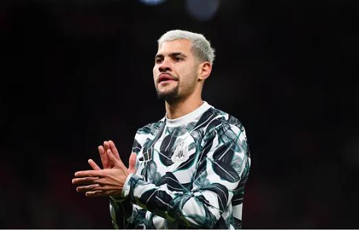 MU được khuyên nên chiêu mộ Bruno Guimaraes thay Casemiro 8 2502174436.png