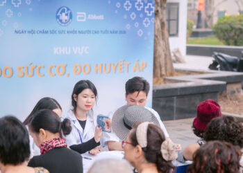 abbott chung tay cham soc nguoi cao tuoi vi mot viet nam khoe manh 589.jpeg