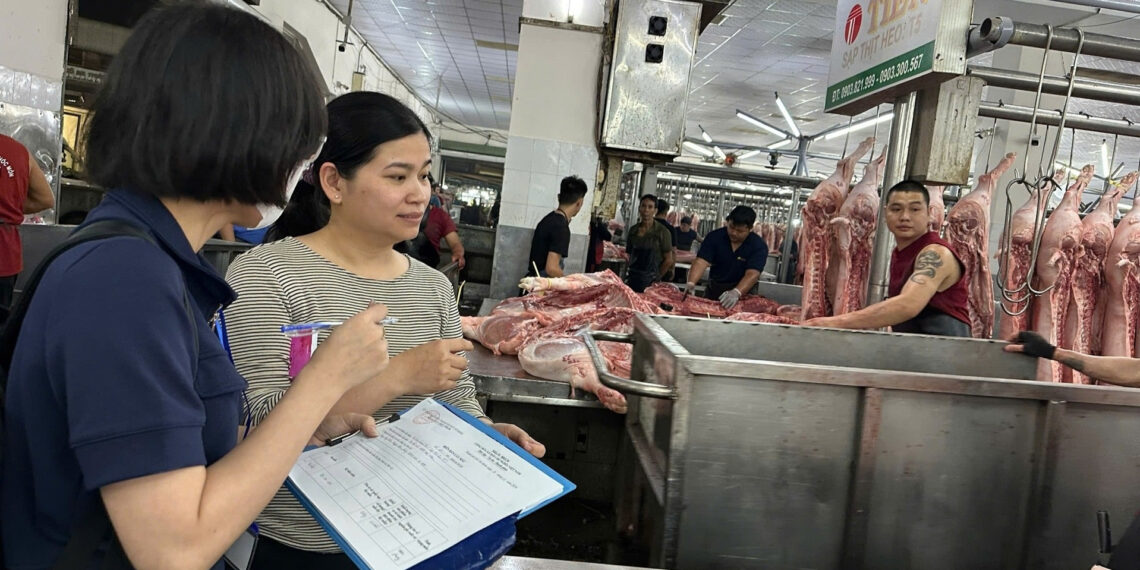 ba pham khanh phong lan noi ve tong luc kiem soat bep an bua an hoc sinh 2178.jpg