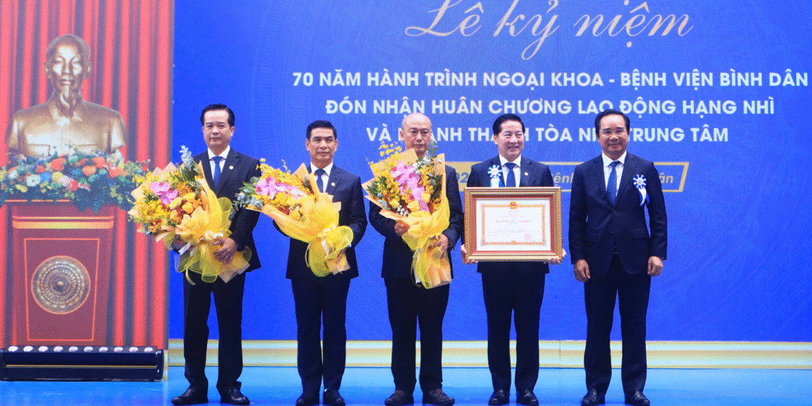 benh vien binh dan don nhan huan chuong lao dong hang nhi 676.png