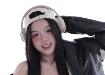 bo anh don tet gay sot cong dong mang cua hotgirl bong chuyen kieu vy 3007.jpg