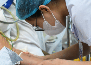 Bộ Y tế phát động cuộc thi sự hy sinh thầm lặng bo y te phat dong cuoc thi viet ve su hy sinh tham lang cua y bac si 1770.png