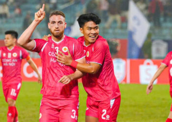 cahn thang tampines rovers 6 1 trong ngay chia tay giai dong nam a 2697.jpg